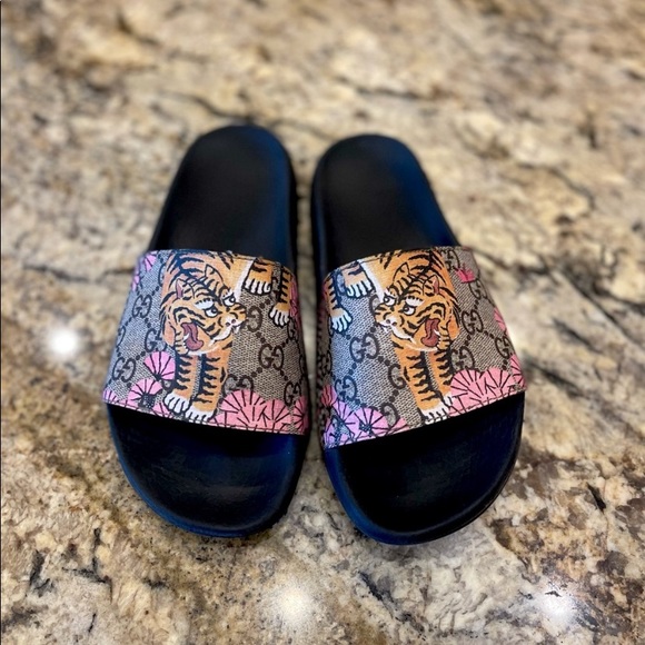 Gucci Shoes - GUCCI SLIDES
